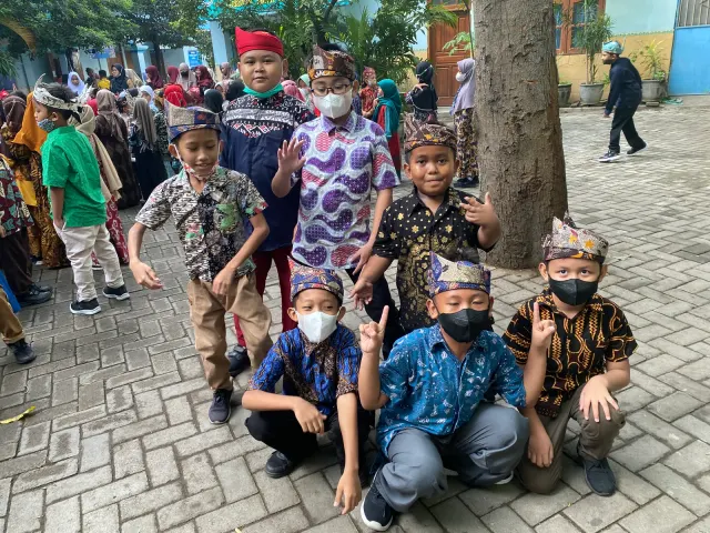 Hari Batik Nasional — dokumentasi 1.